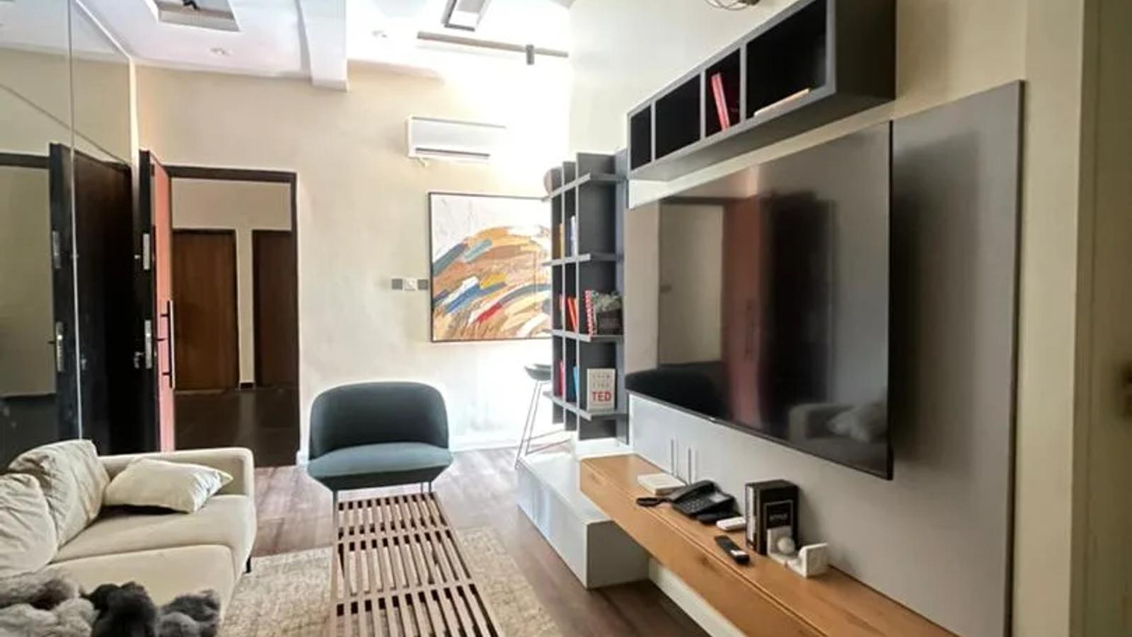 2 Bedroom Apartment