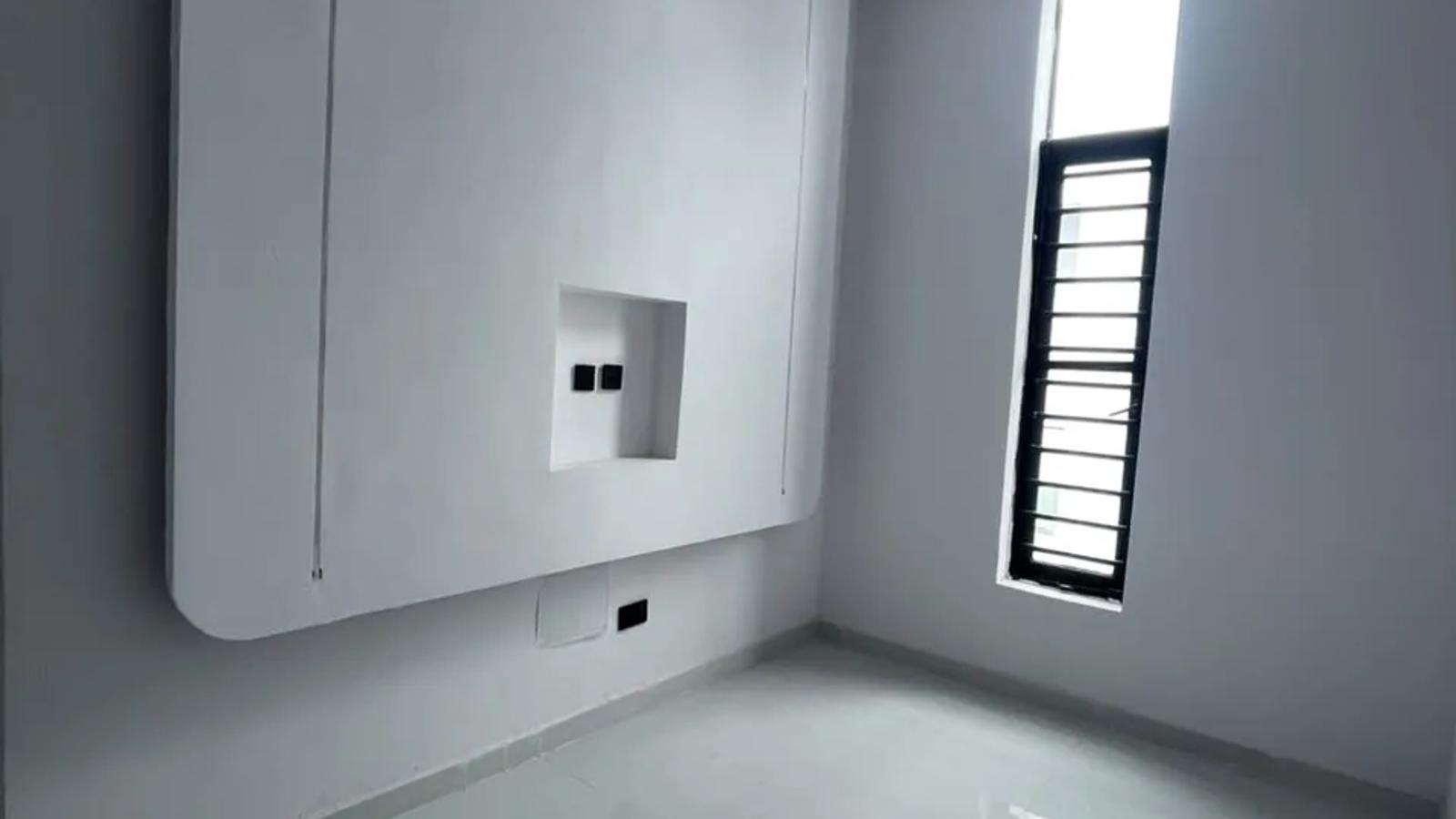 4 Bedroom Semi Detached Duplex