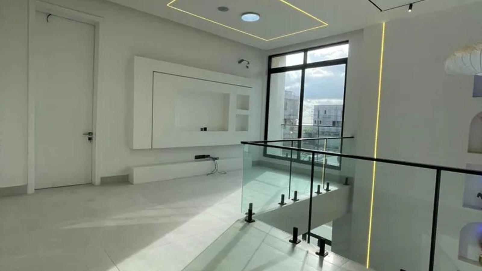 5 Bedroom Semi Detached Duplex
