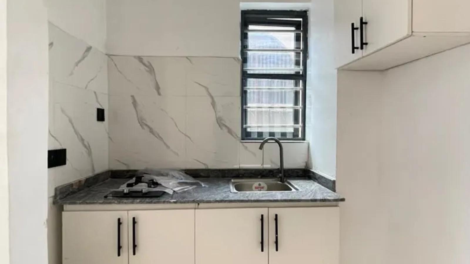 ONE BEDROOM APARTMENT