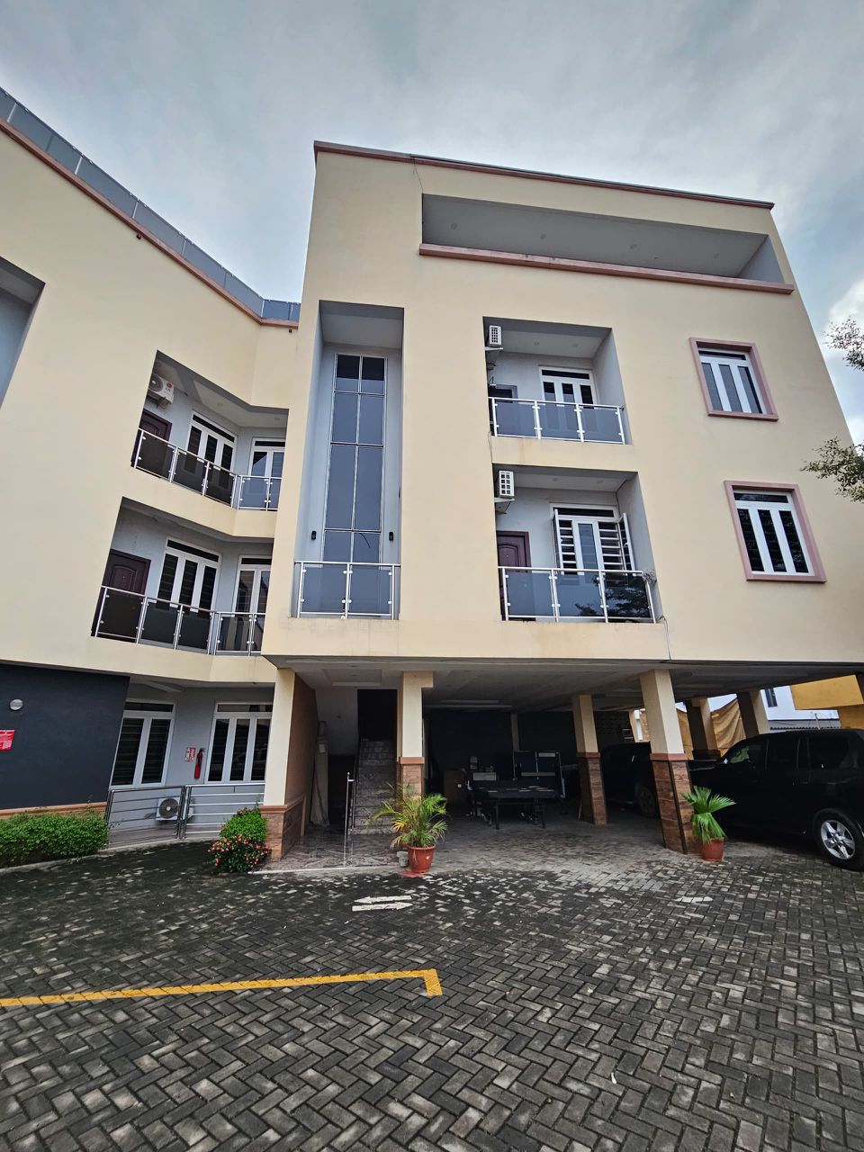 3 Bedroom Apartment