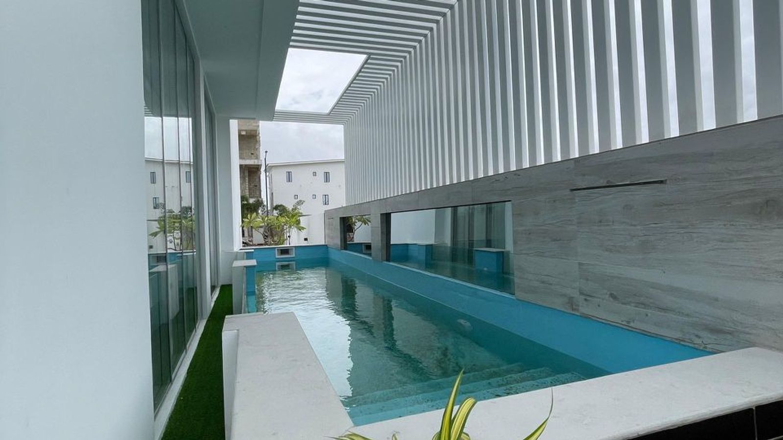 5 Bedroom Fully Detached Duplex