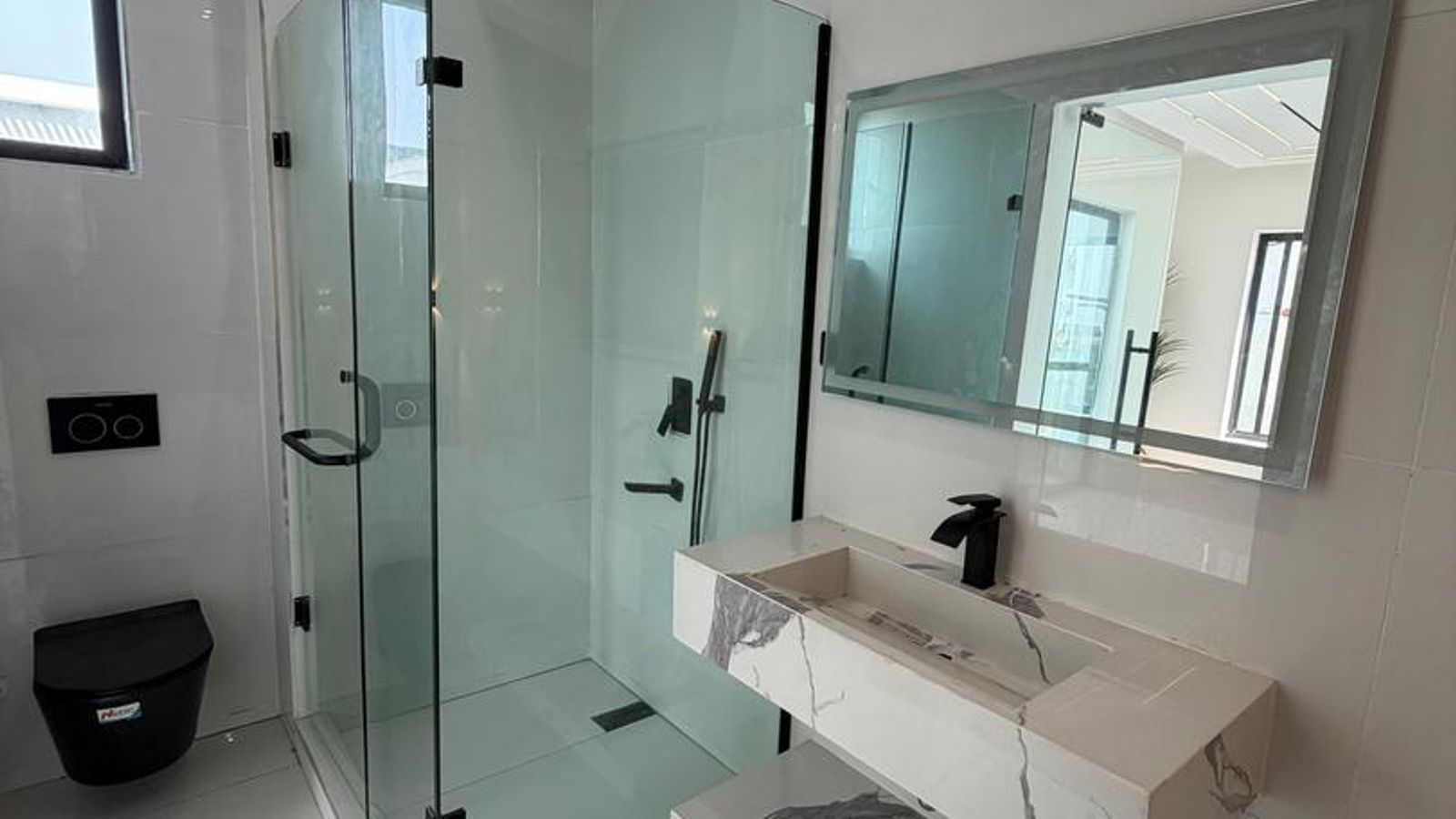 4 Bedroom Semi Detached Duplex