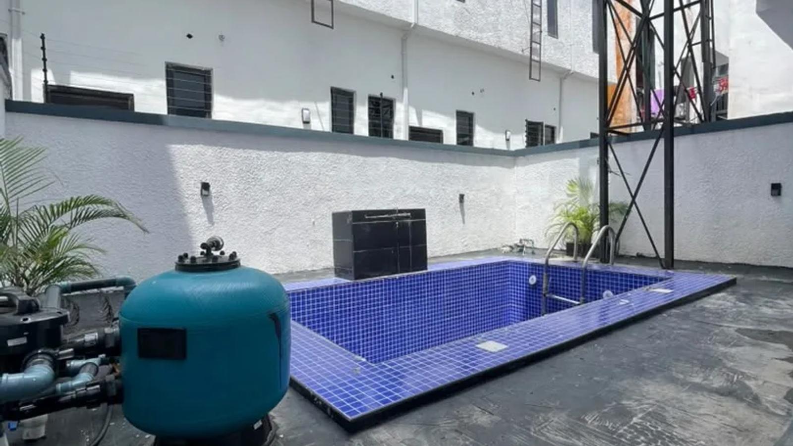 5 Bedroom fully Detached Duplex