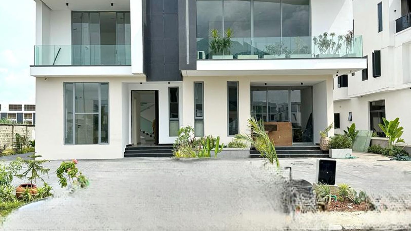 4 Bedroom Semi Detached Duplex