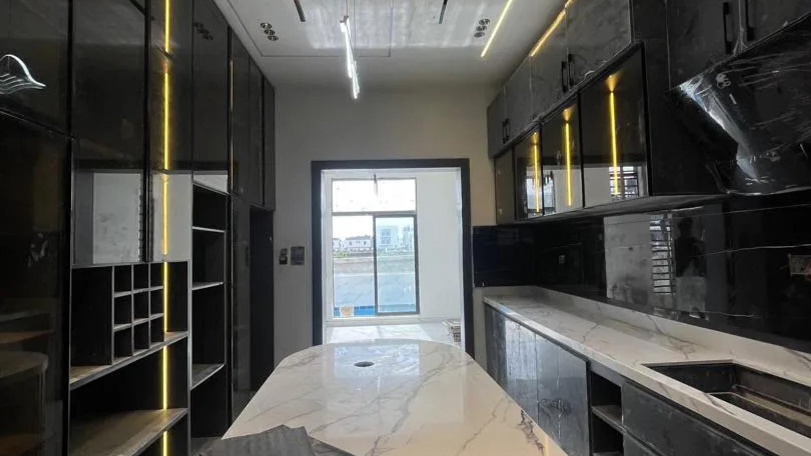 5 Bedroom Fully Detached Duplex
