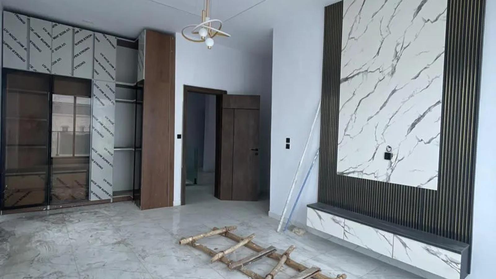 5 Bedroom Fully Detached Duplex