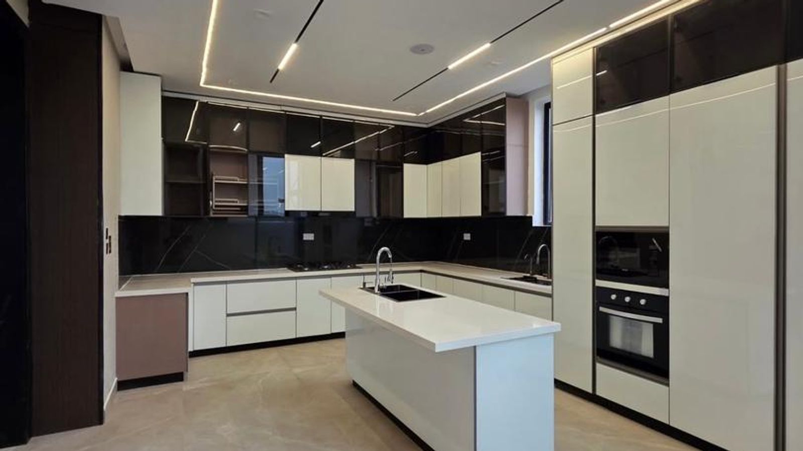 5 Bedroom Duplex