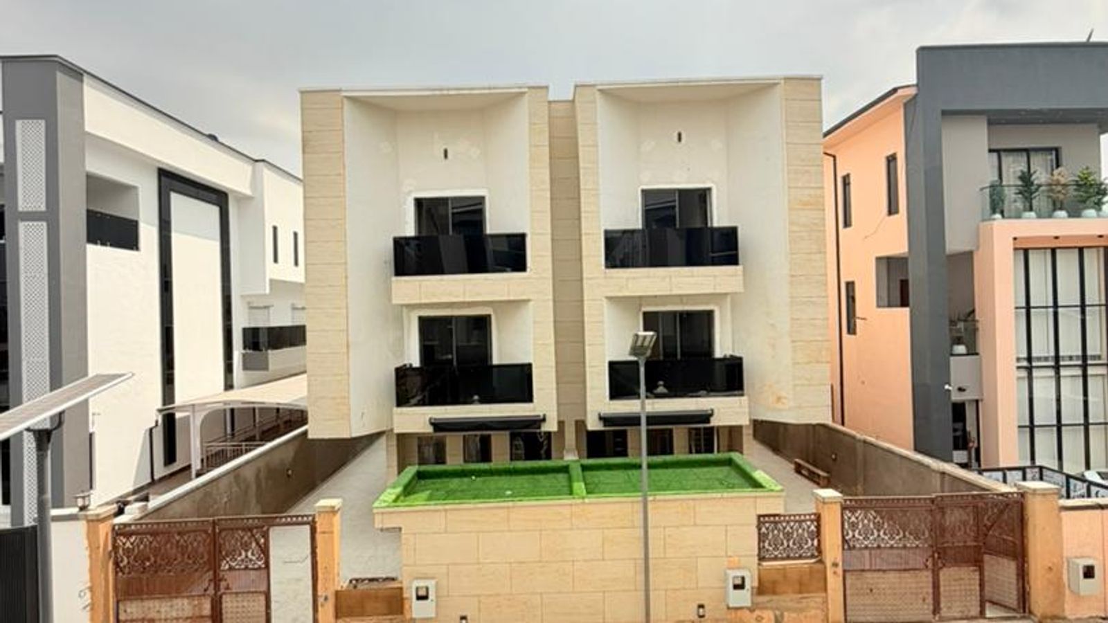 4 Bedroom Semi Detached Duplex