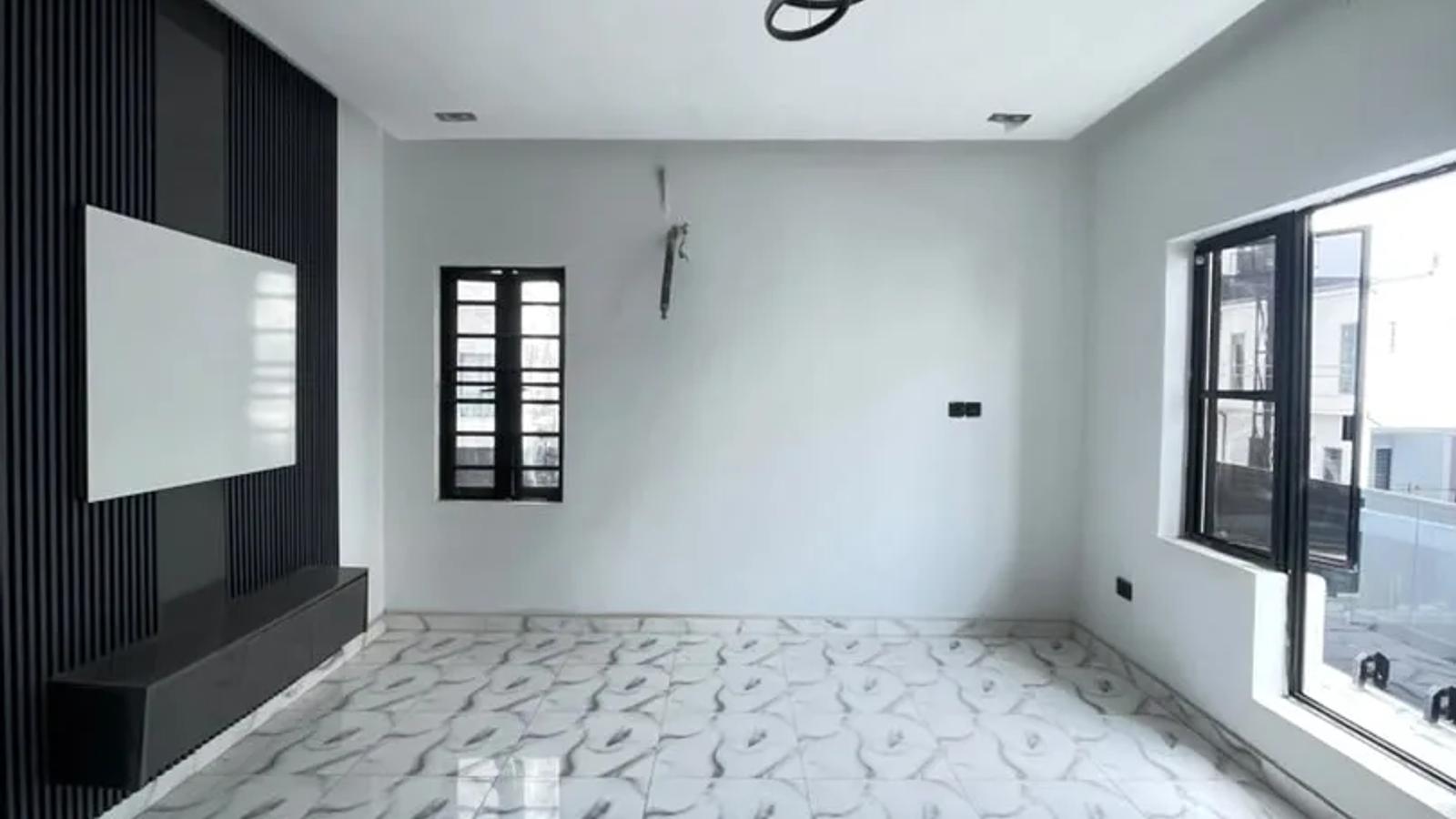 3 BEDROOM TERRACE DUPLEX WITH BQ
