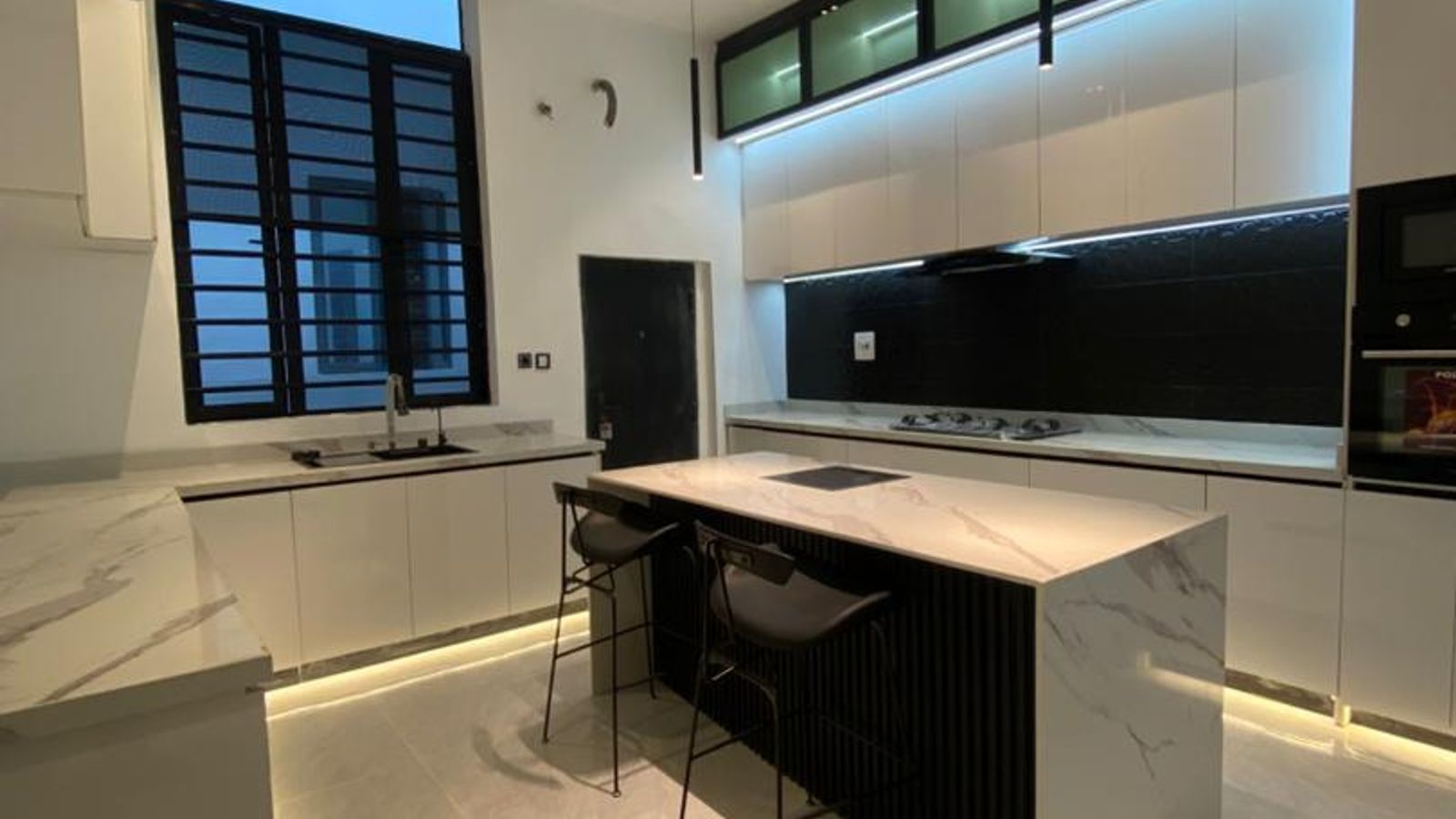 5 Bedroom Fully Detached Duplex