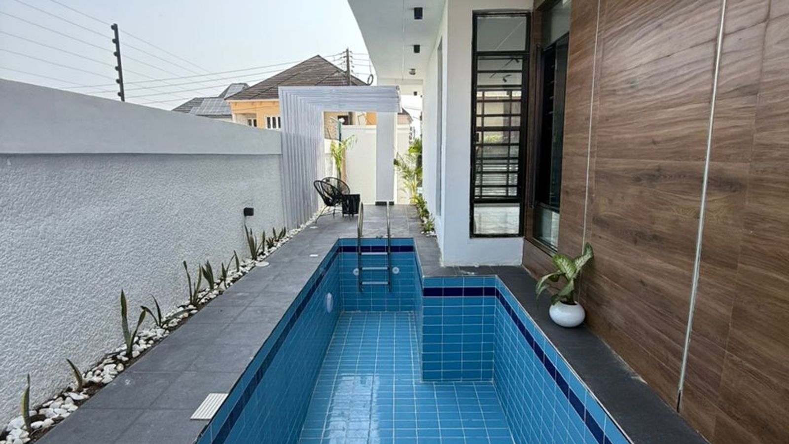 5 Bedroom Fully Detached Duplex