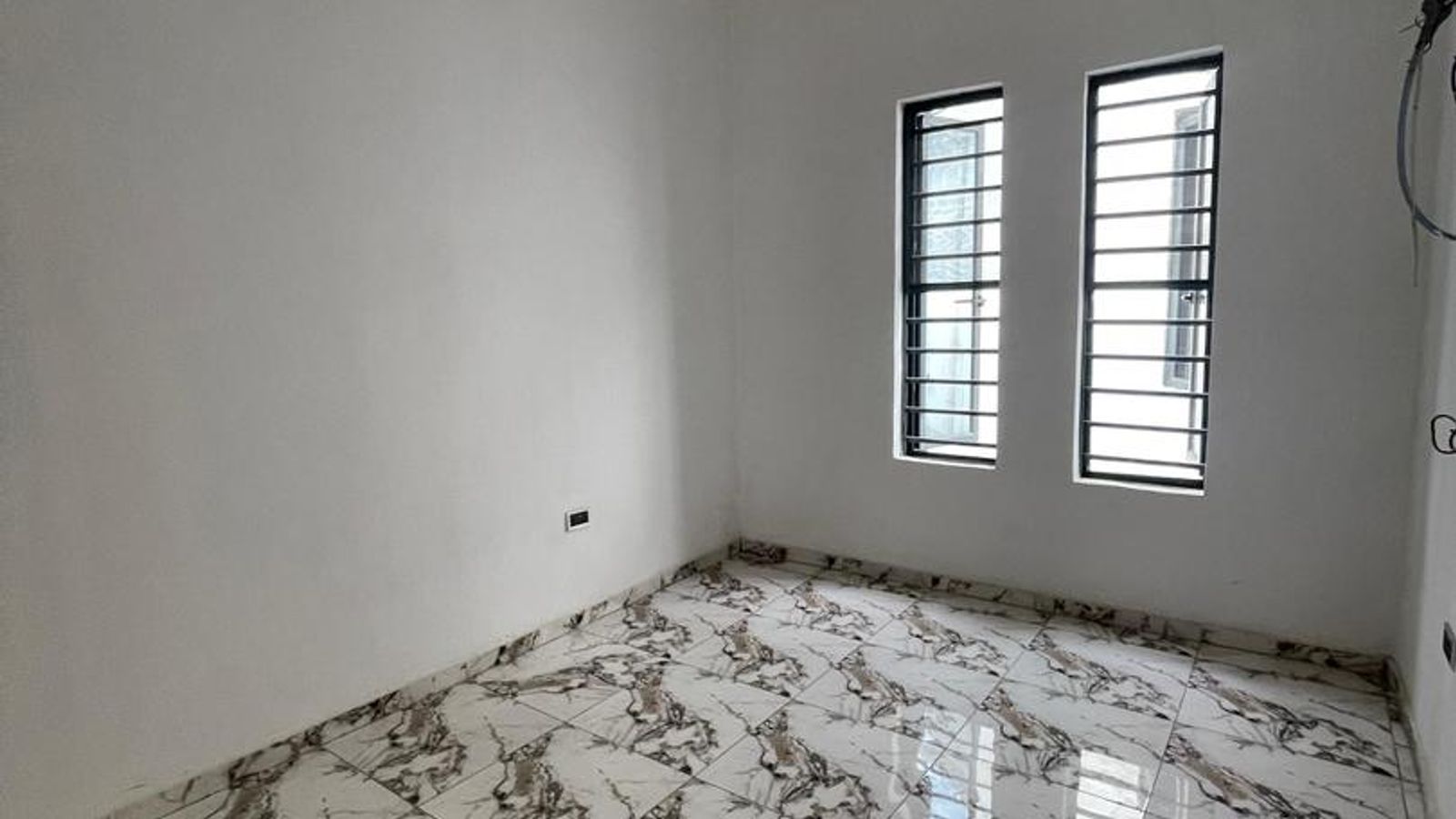 4 Bedroom Fully Detached Duplex