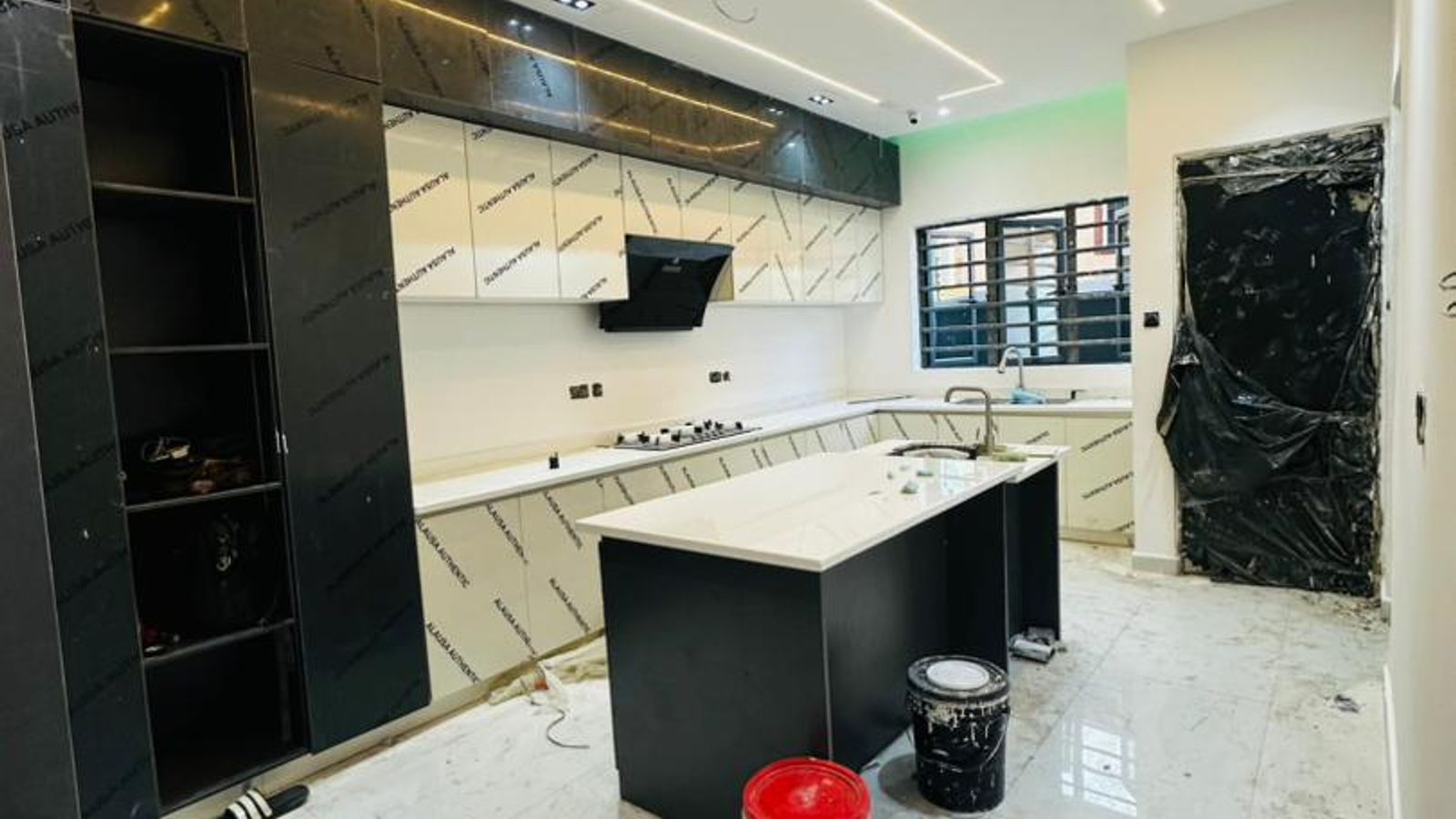 5 Bedroom Fully Detached Duplex