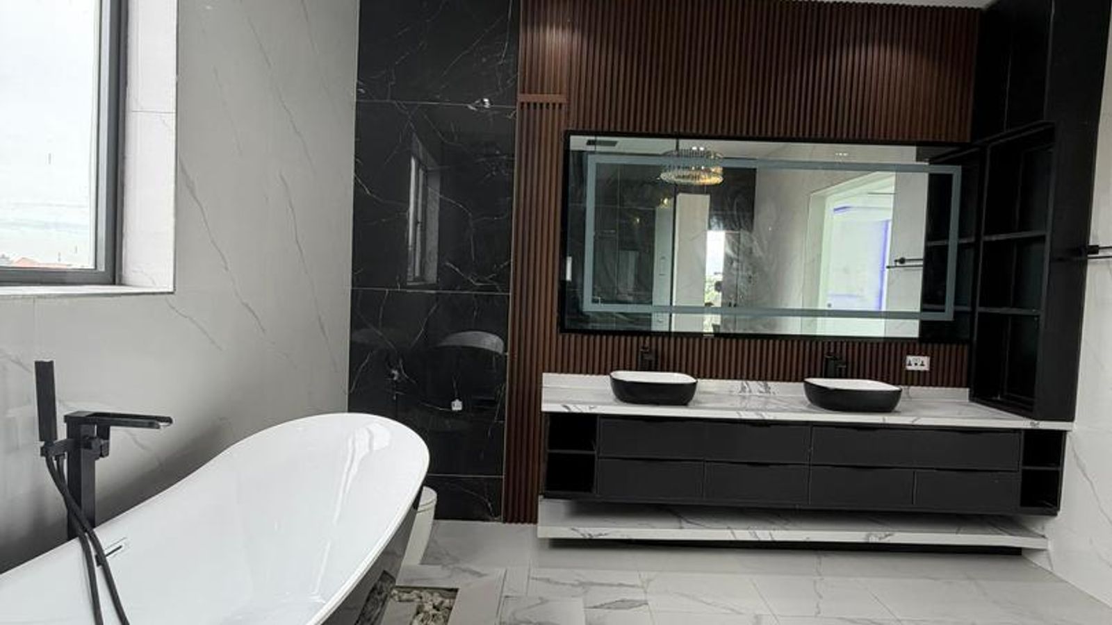 5 Bedroom Fully Detached Duplex