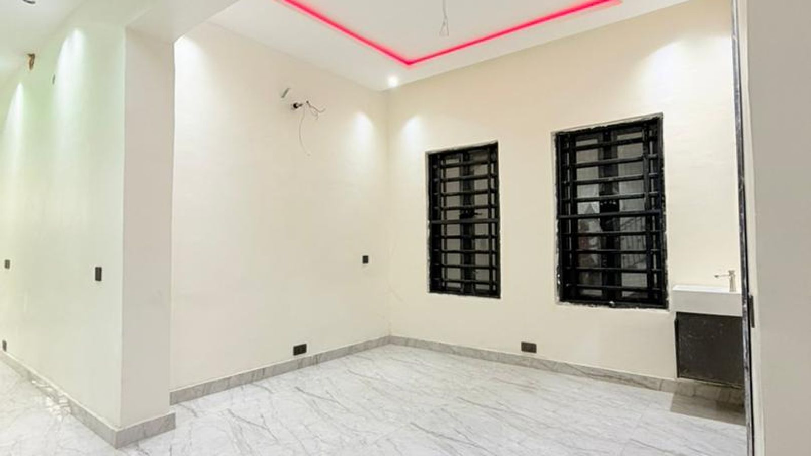 4 Bedroom Fully Detached Terrace Duplex