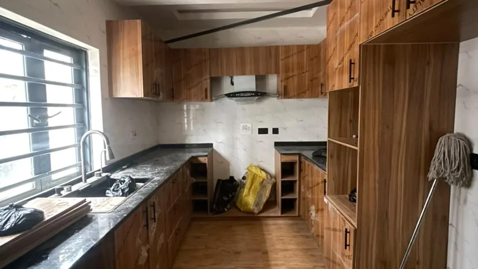 5 Bedroom Semi Detached Duplex