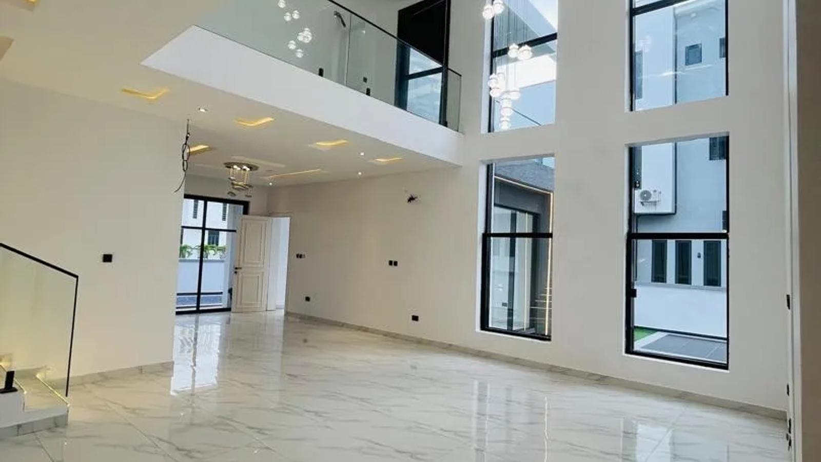 5 Bedroom Fully Detached Duplex