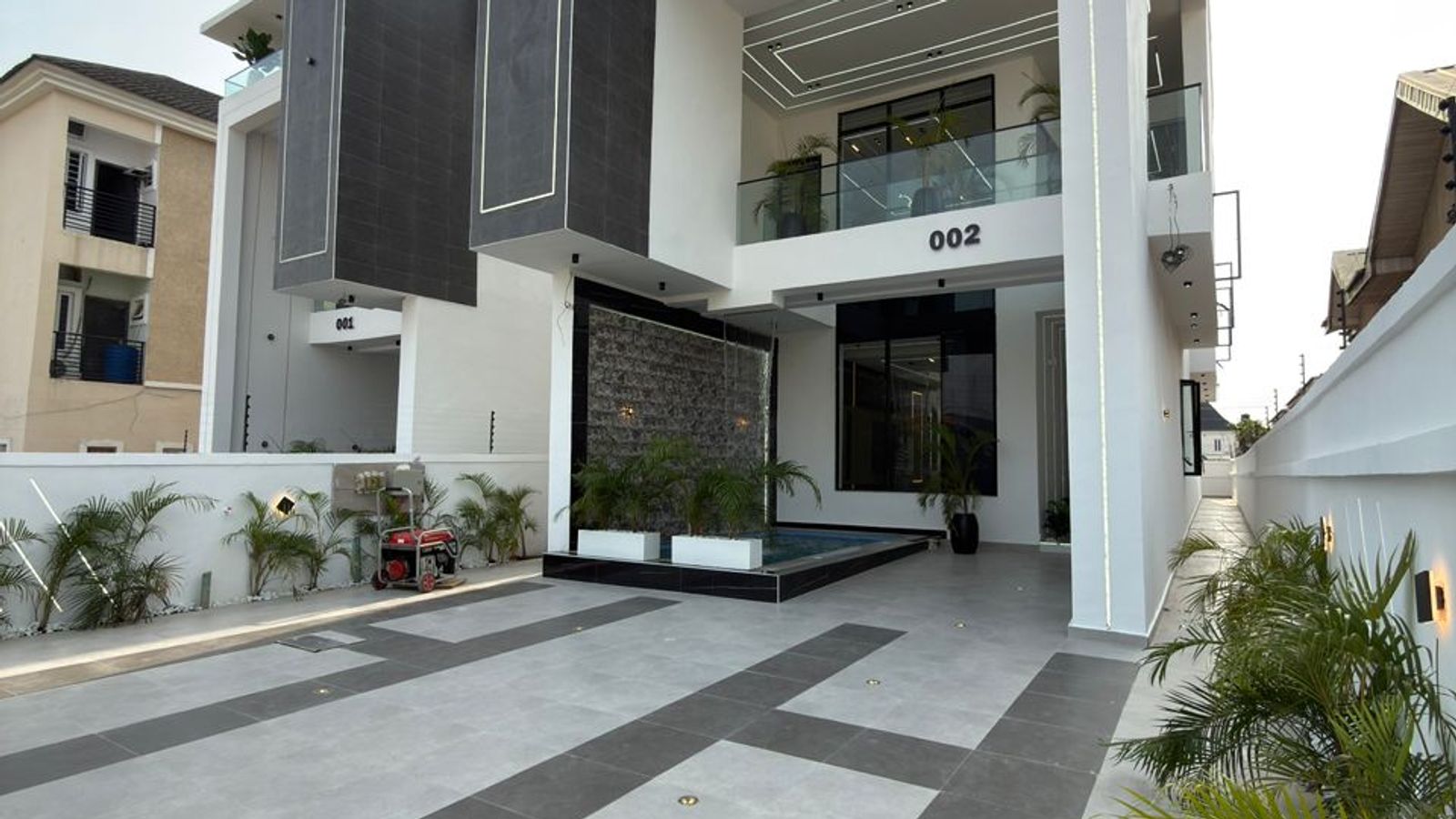5 Bedroom Fully Detached Duplex