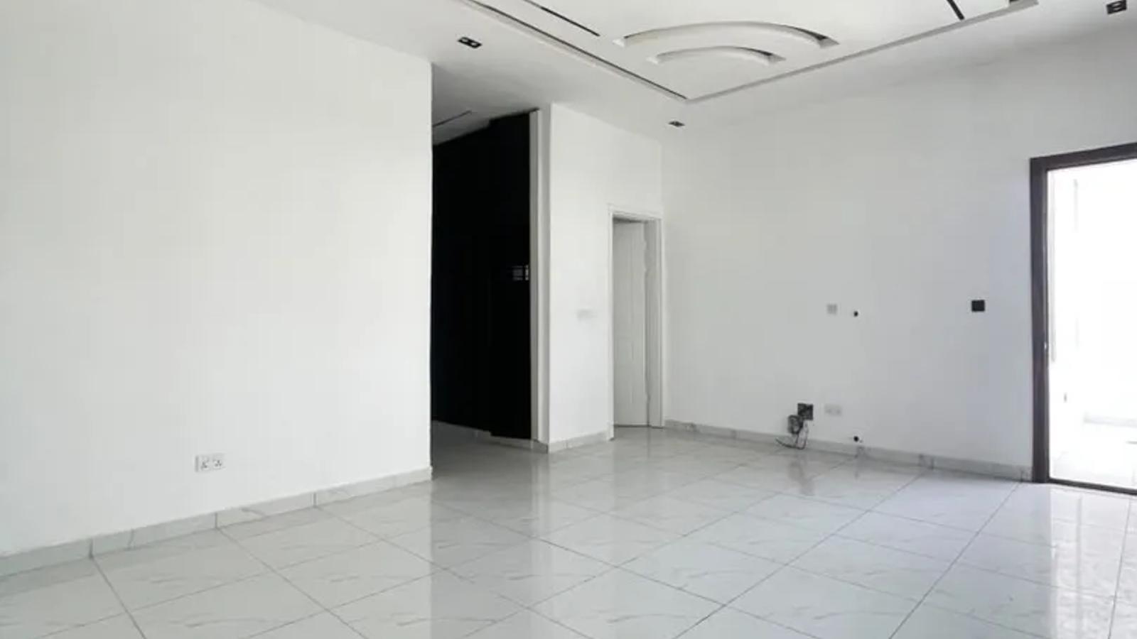 5 Bedroom Fully Detached Duplex