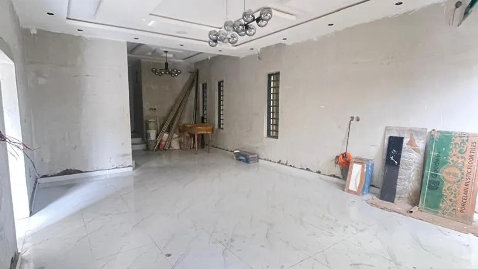 5 Bedroom Fully Detached Duplex