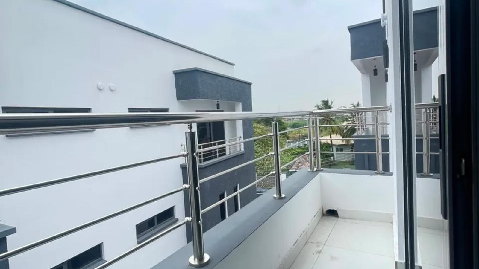4 Bedroom Semi Detached Duplex