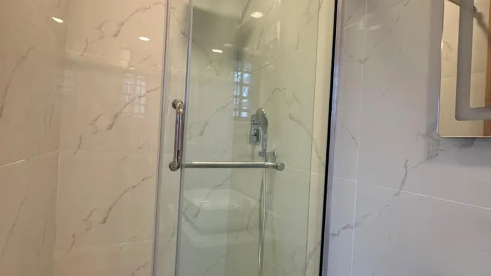 4 BEDROOM MAISONETTE WITH BQ