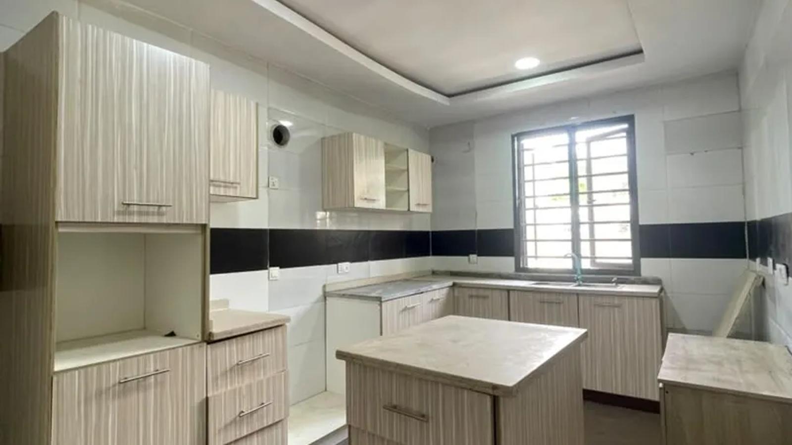 5 Bedroom Terrace Duplex