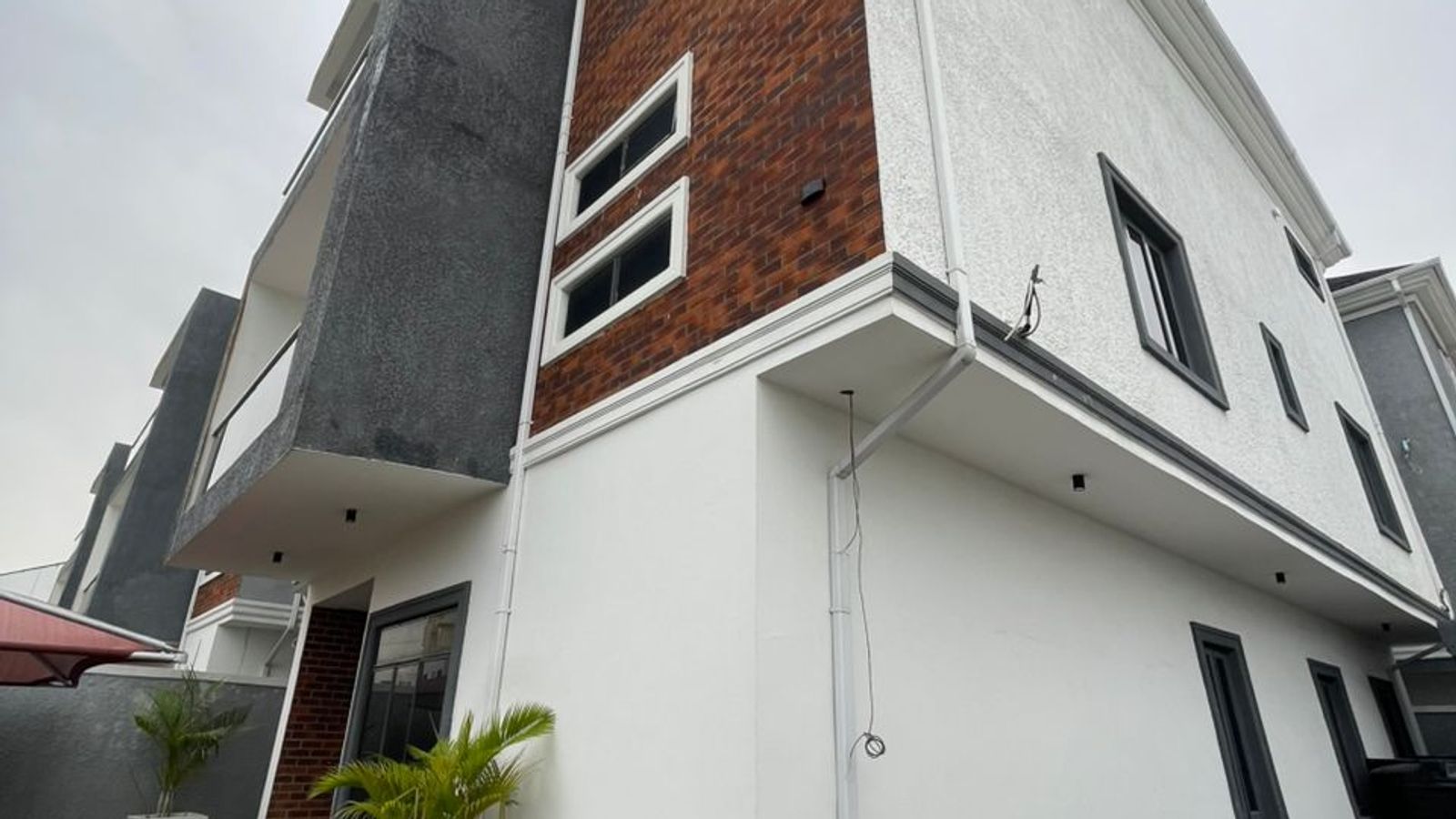 5 Bedroom Duplex