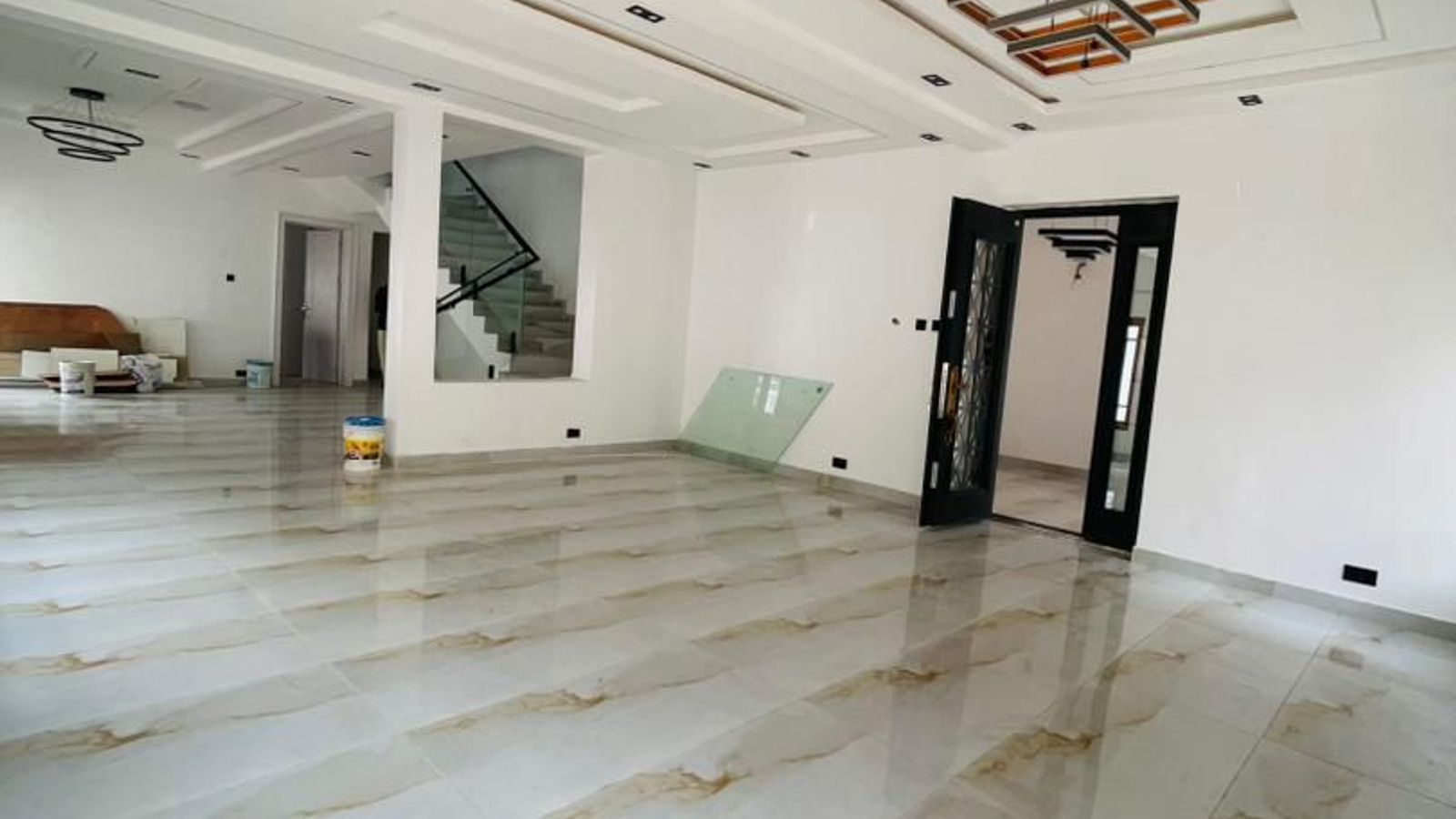 5 Bedroom Fully Detached Duplex