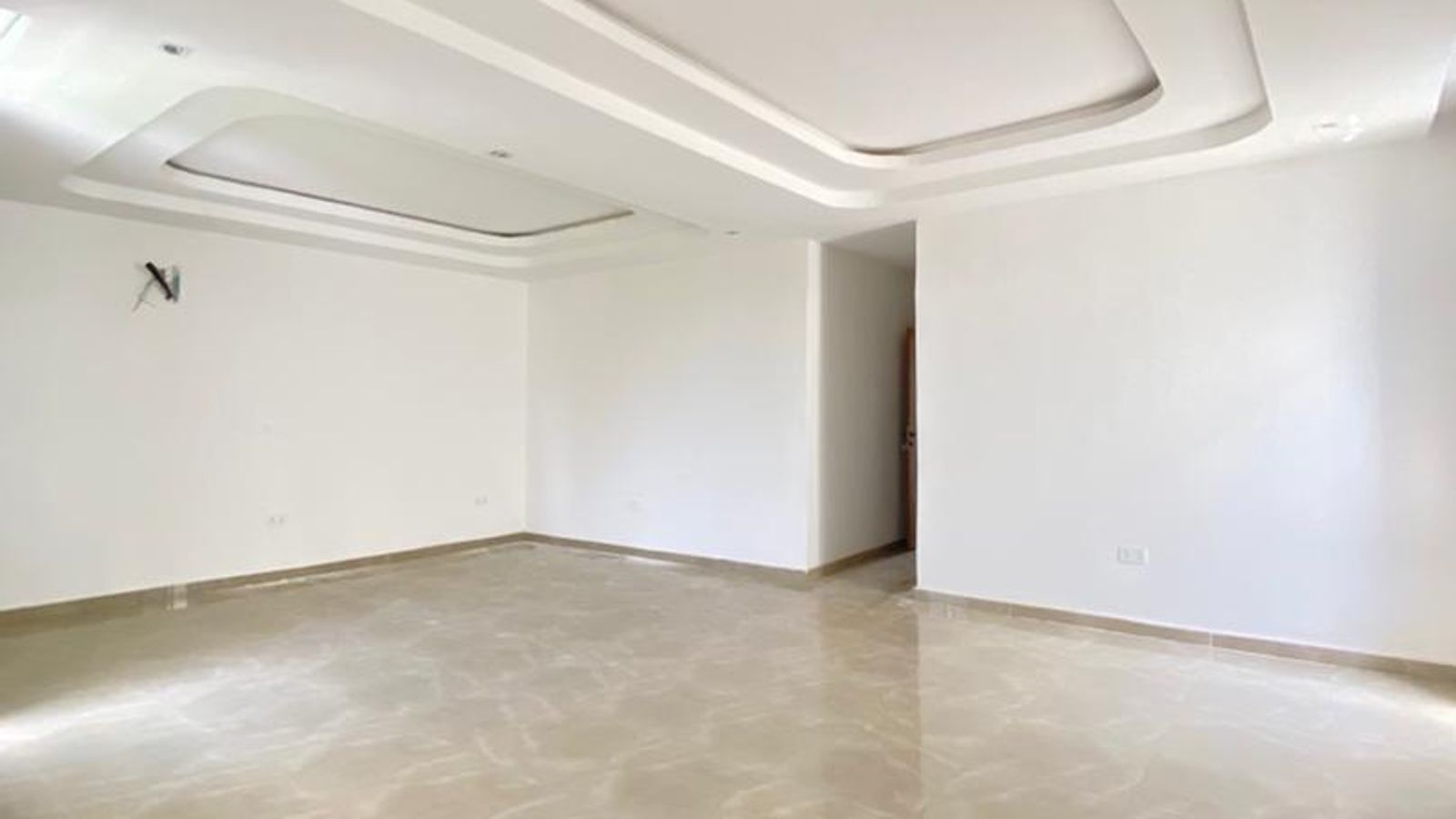 6 Bedroom Fully Detached Duplex