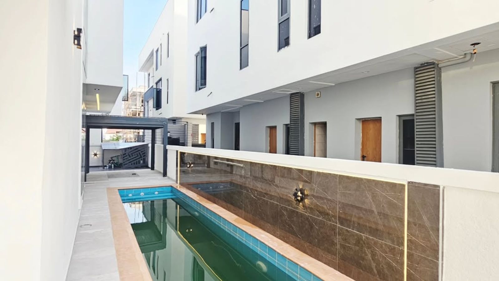 5 Bedroom Fully Detached Duplex