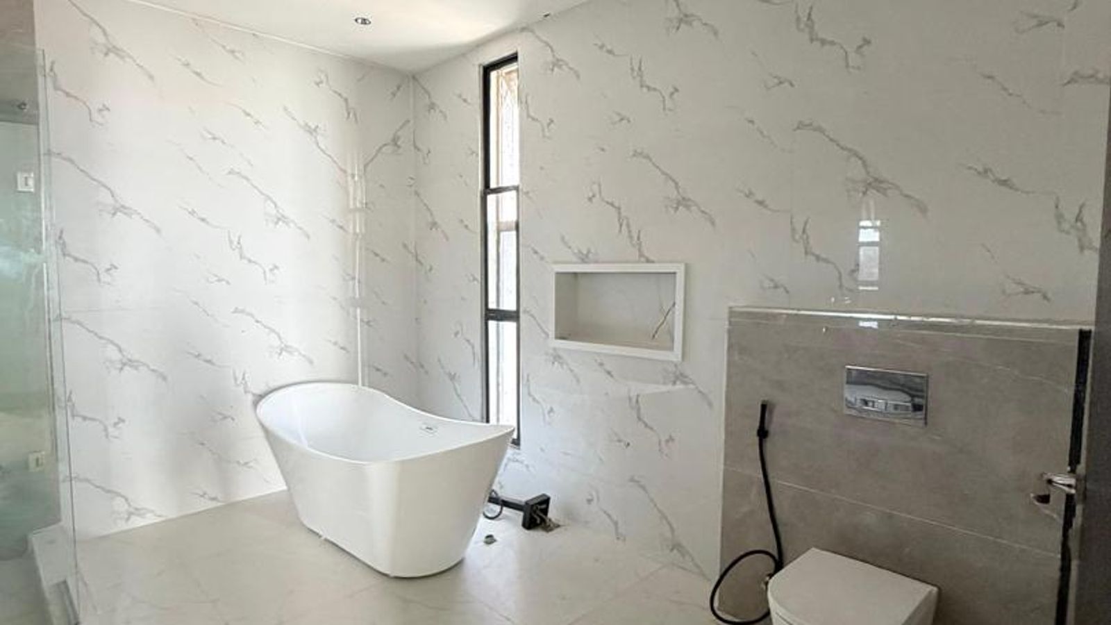 4 Bedroom Maisonette