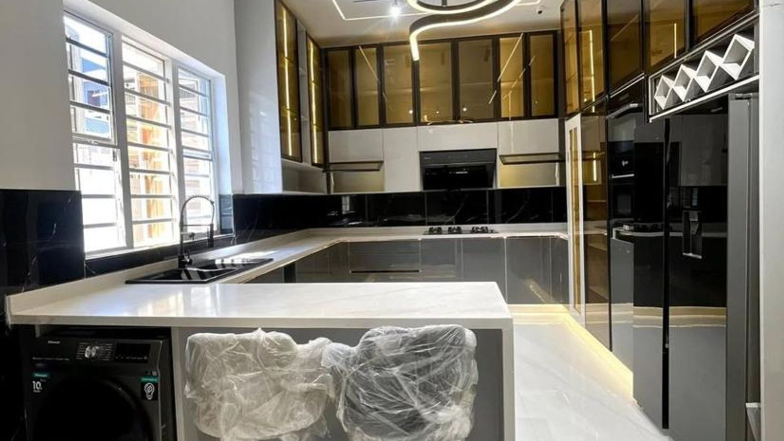 5 Bedroom Fully Detached Duplex