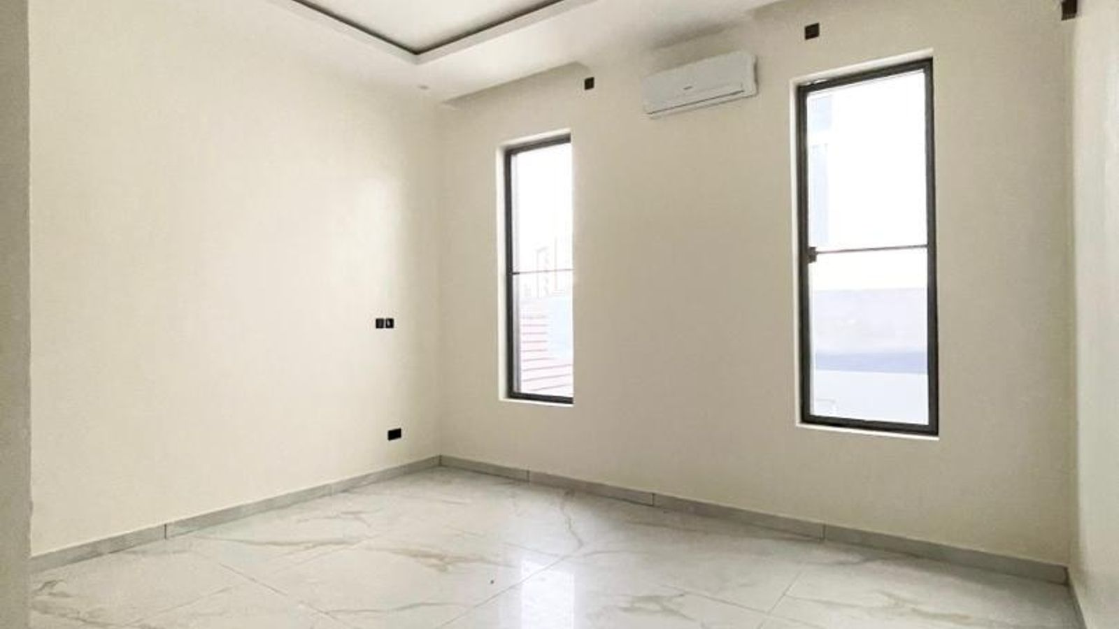 5 Bedroom Fully Detached Duplex
