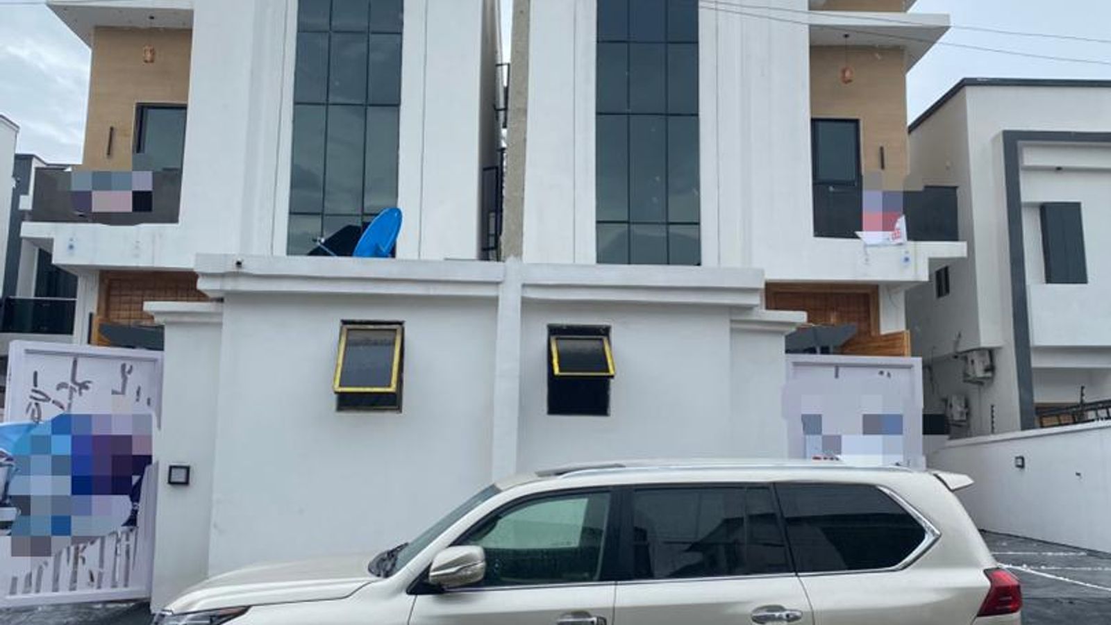 5 Bedroom Fully Detached Duplex