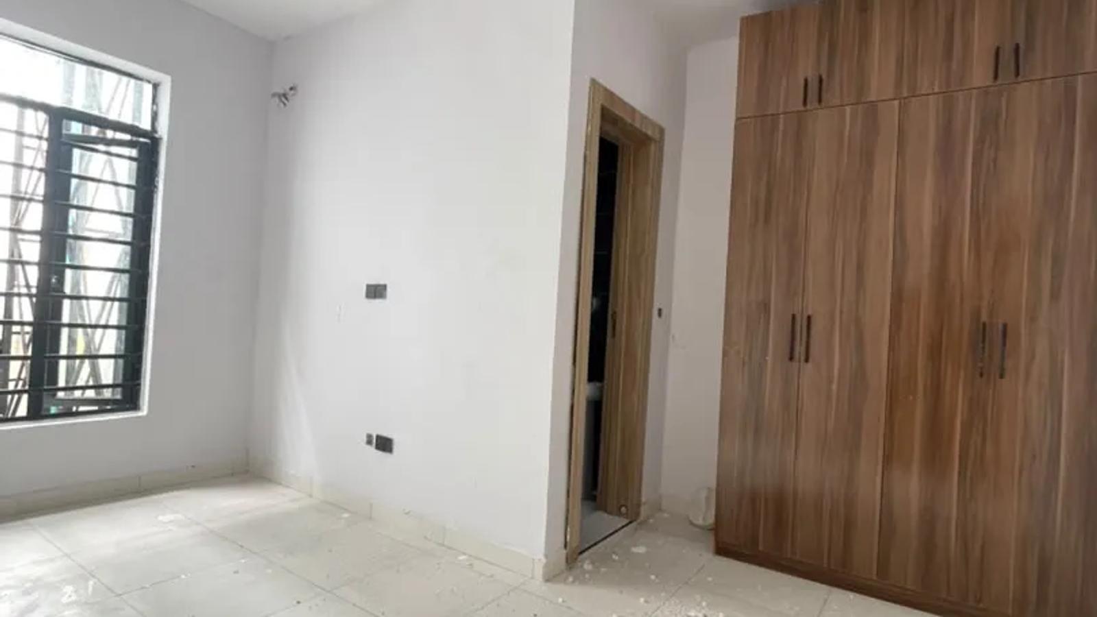 3 BEDROOM TERRACE DUPLEX