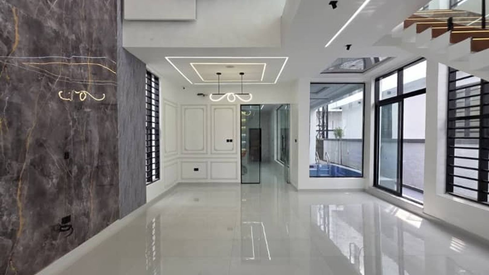 5 Bedroom Fully Detached Duplex