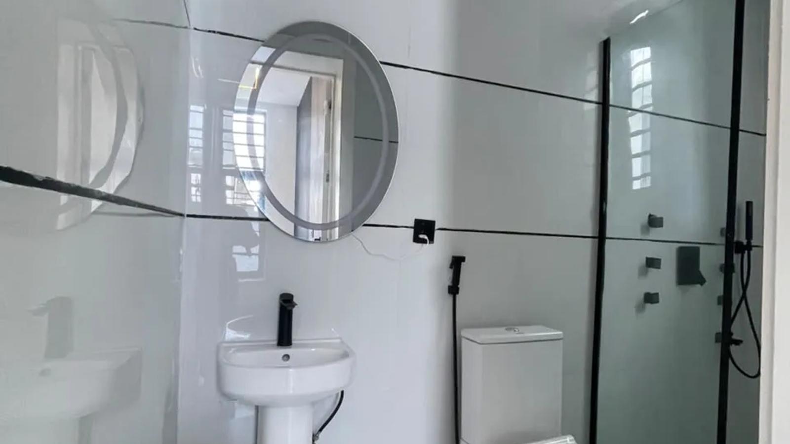 5 Bedroom Fully Detached Duplex