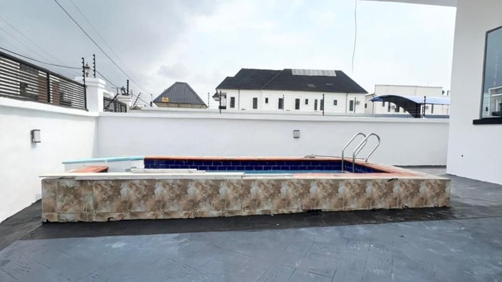 5 Bedroom Fully Detached Duplex
