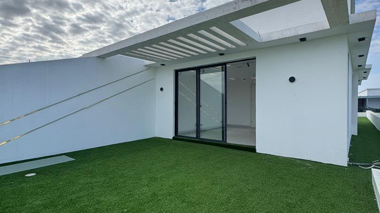 5 Bedroom Fully Detached Duplex