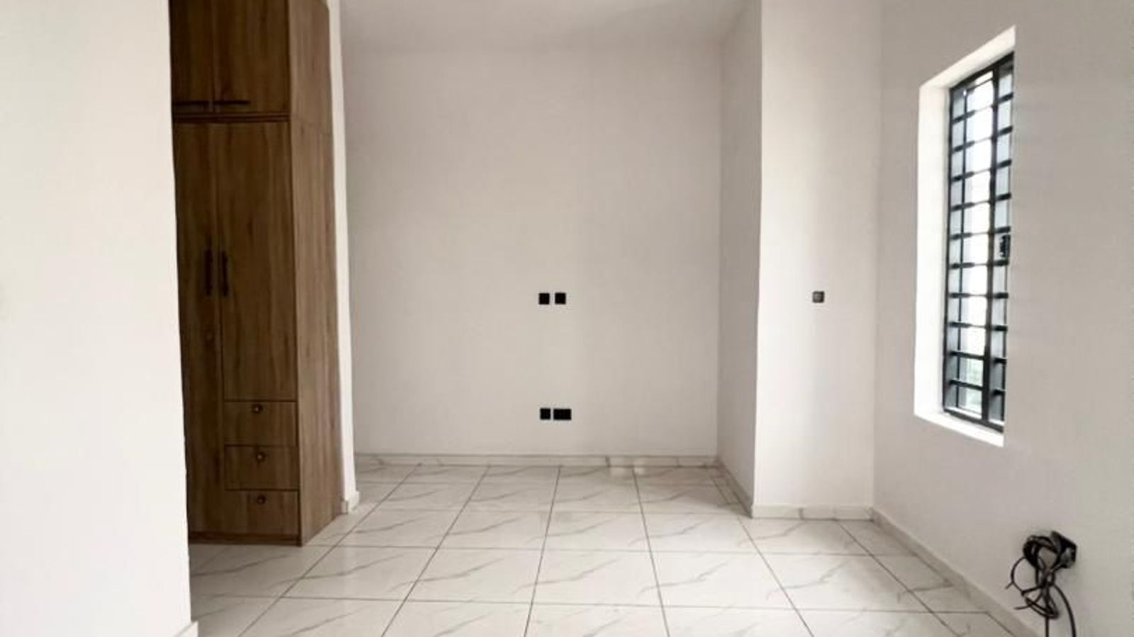 5 Bedroom Fully Detached Duplex