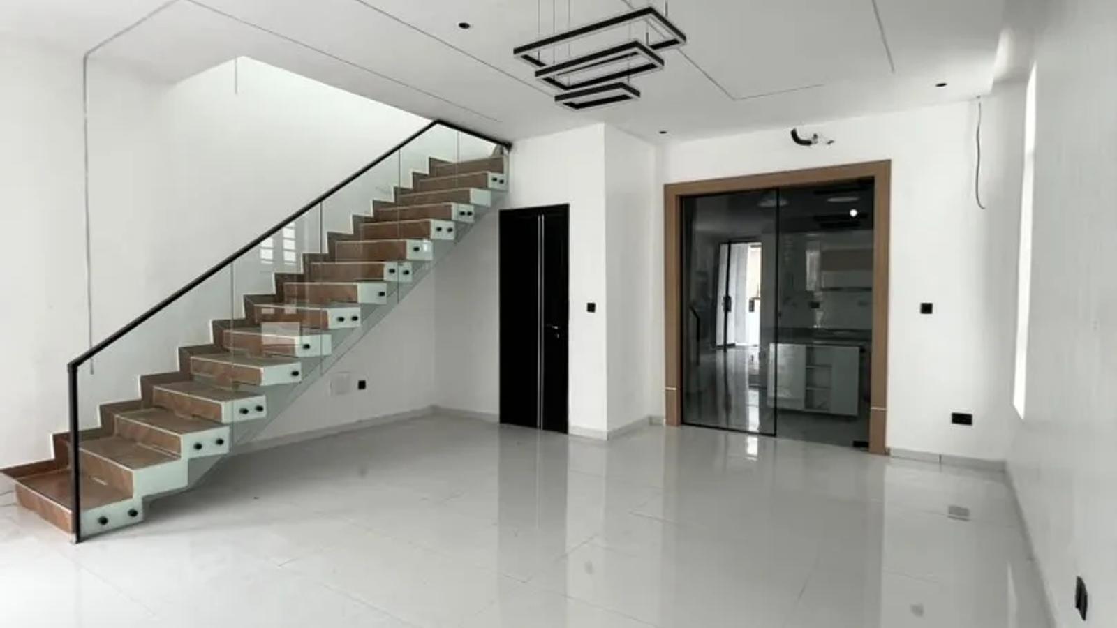 4 Bedroom Fully Detached Duplex