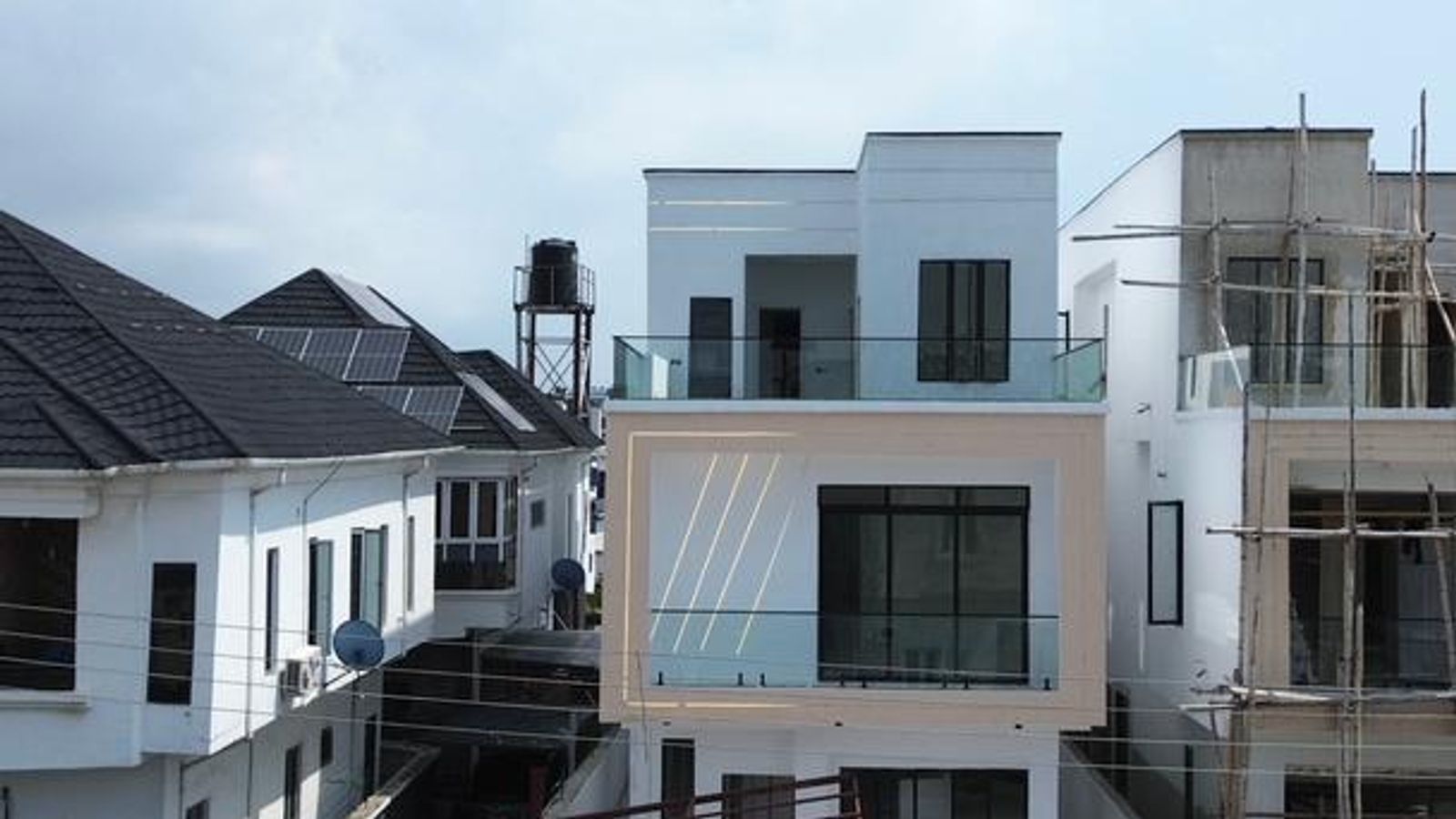5 Bedroom Fully Detached Duplex