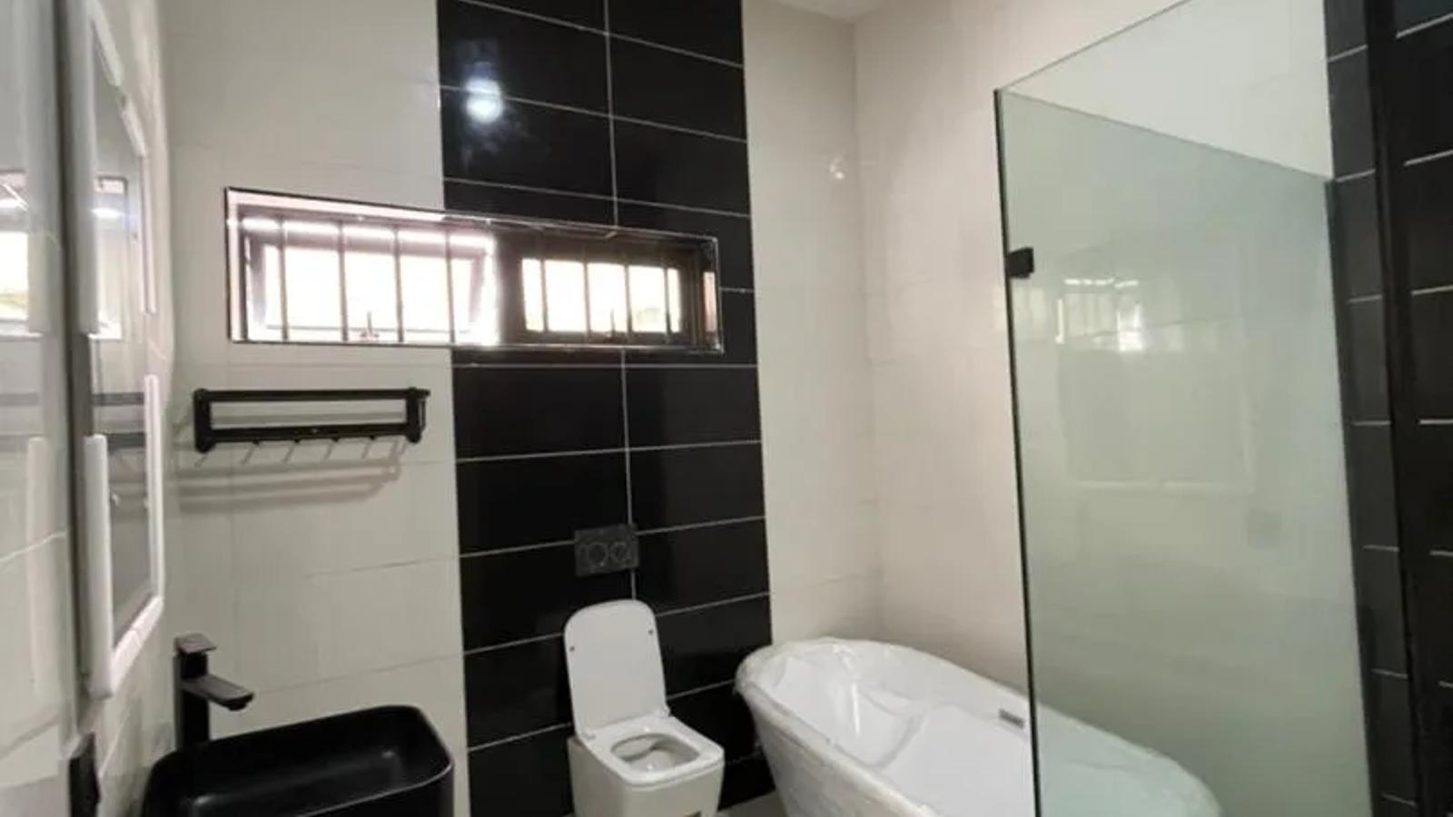 4 Bedroom Fully Detached Duplex