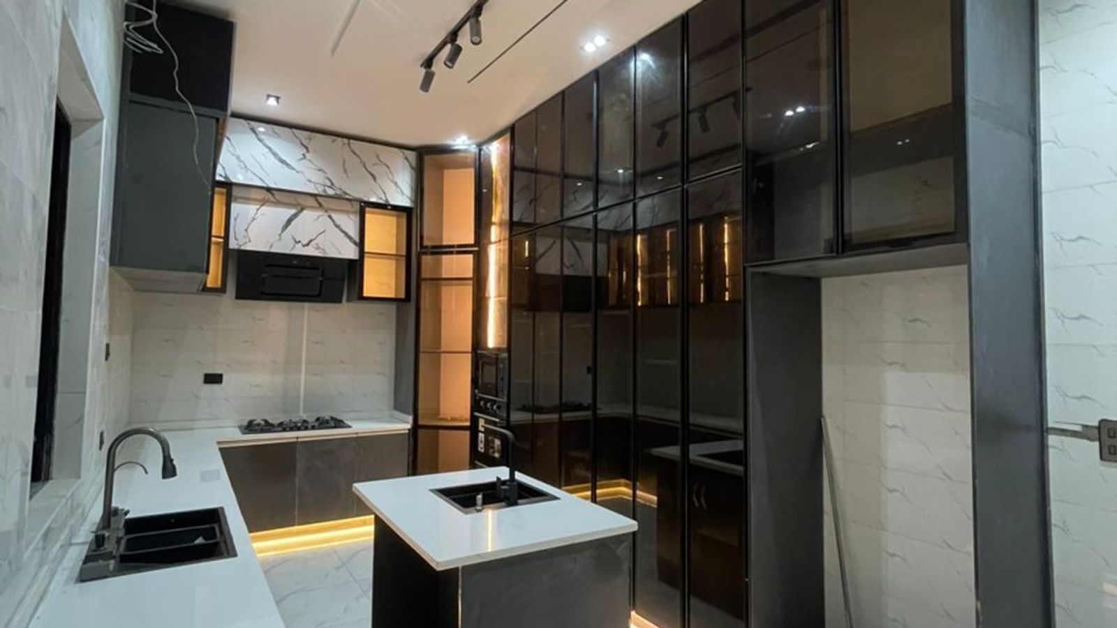 5 Bedroom Fully Detached Duplex