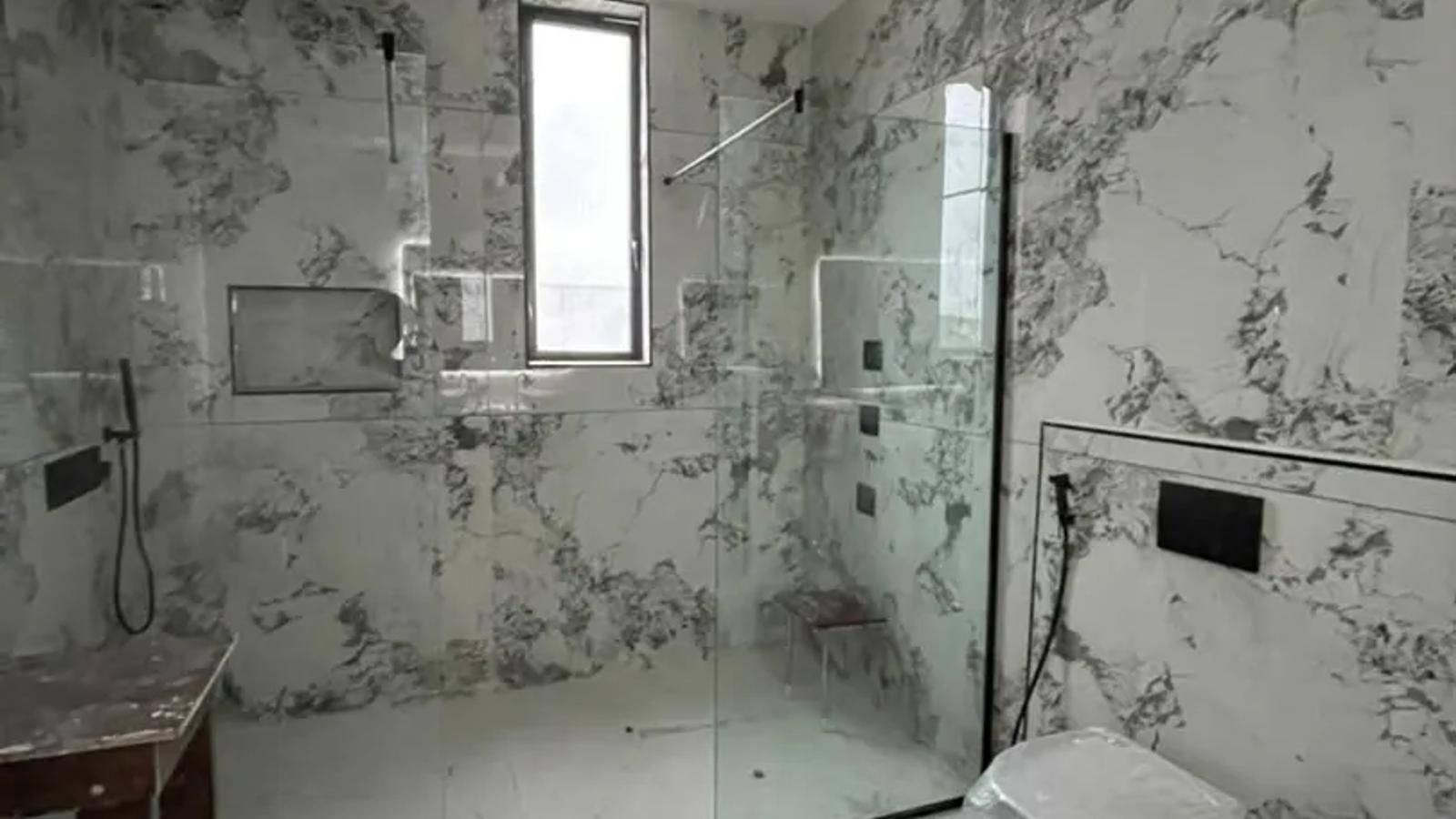5 Bedroom Semi Detached Duplex Duplex