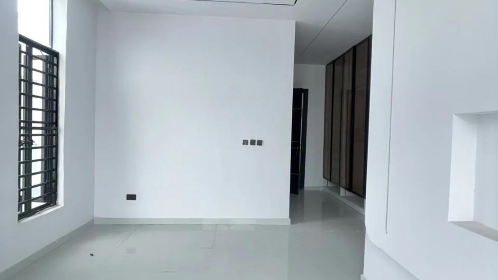4 Bedroom Semi Detached Duplex