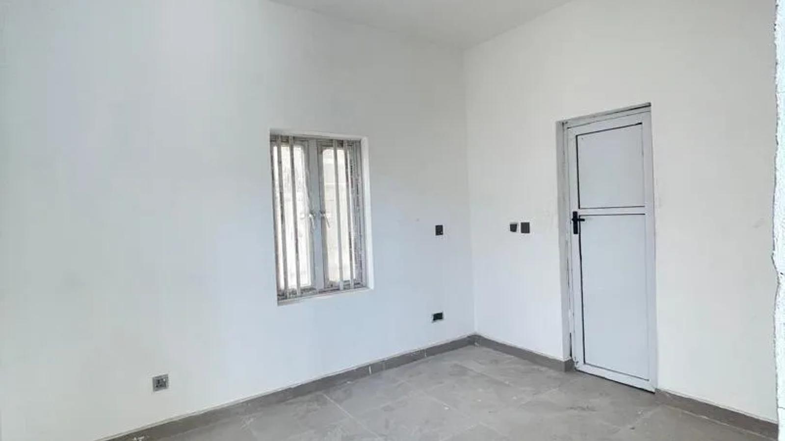 3 Bedroom Maisonette