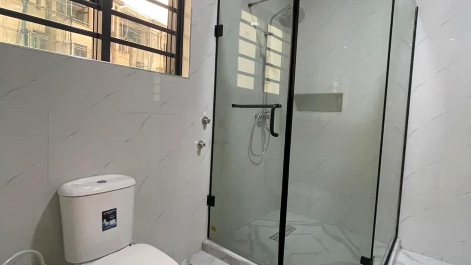 5 BEDROOM FULLY DETACHED DUPLEX WITH BQ